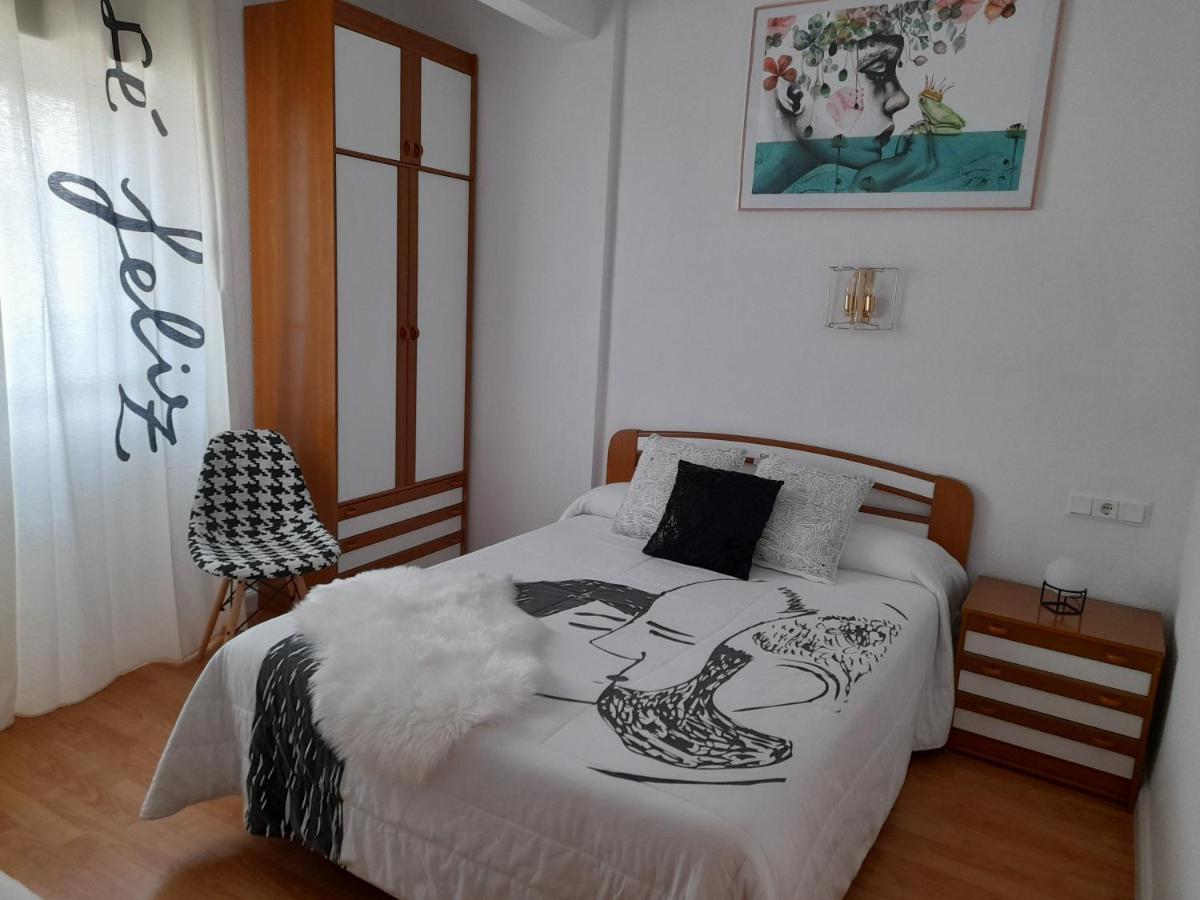 Hostal "Los Chanos El Ruso" Galende Екстер'єр фото