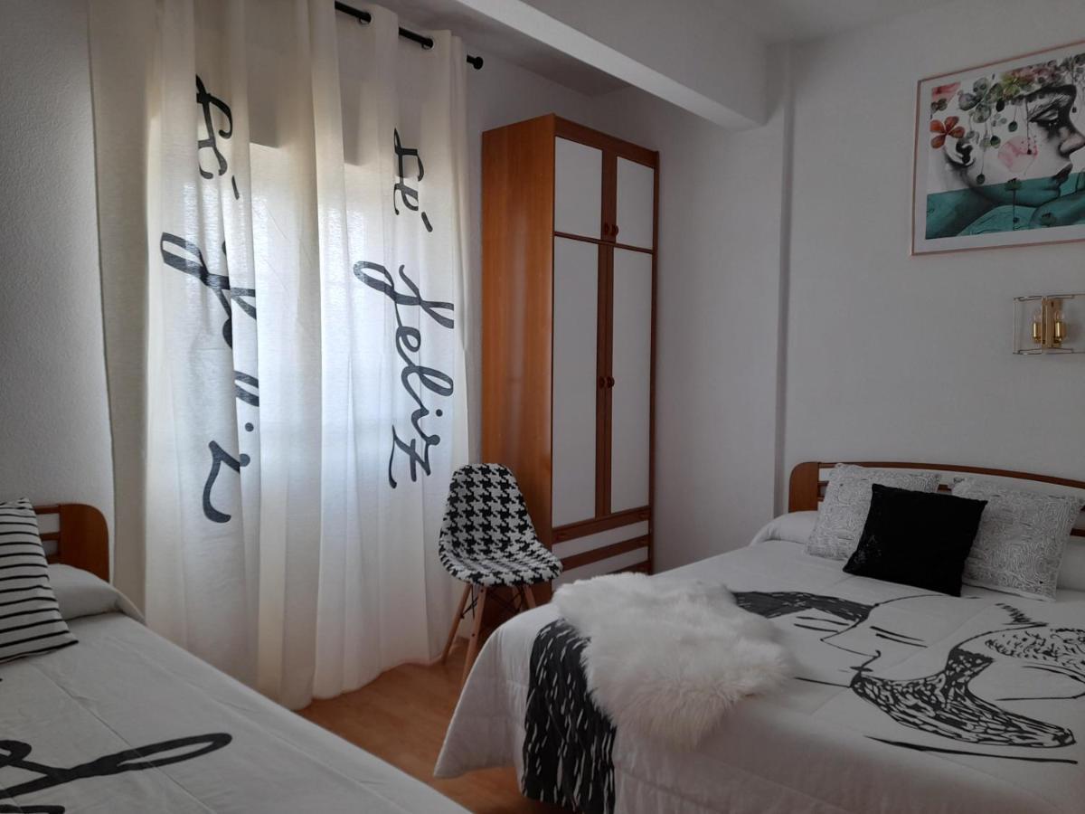 Hostal "Los Chanos El Ruso" Galende Екстер'єр фото