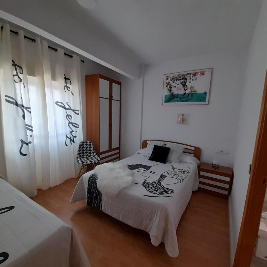 Hostal "Los Chanos El Ruso" Galende Екстер'єр фото