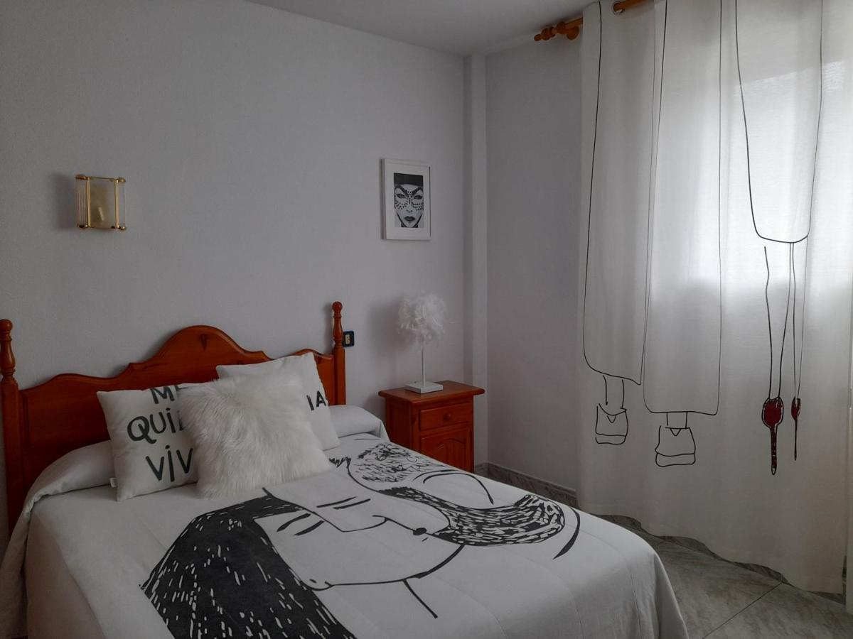 Hostal "Los Chanos El Ruso" Galende Екстер'єр фото