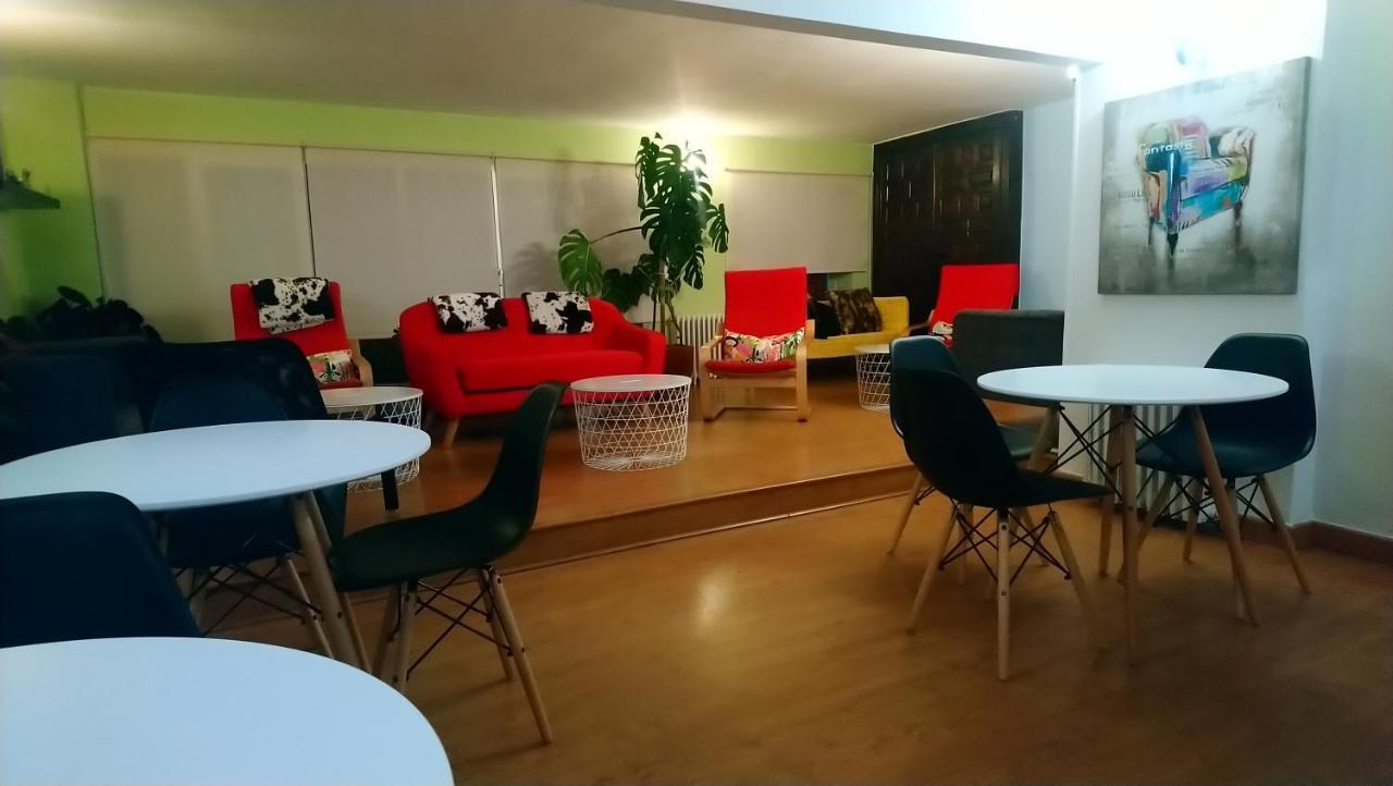 Hostal "Los Chanos El Ruso" Galende Екстер'єр фото